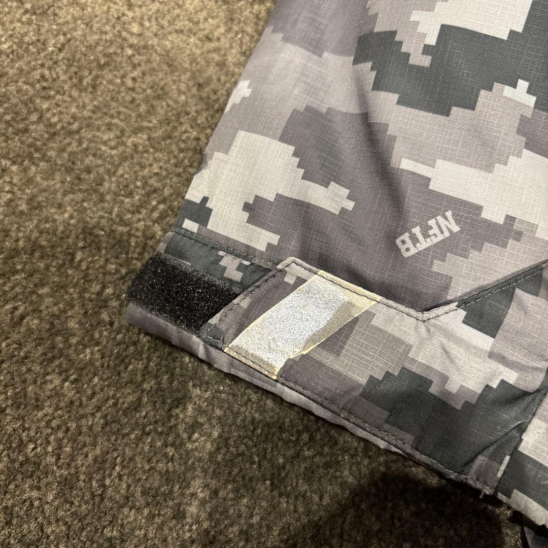 NIKE ナイキ NFTB カモフラ迷彩 ジャケット ウインドブレーカー