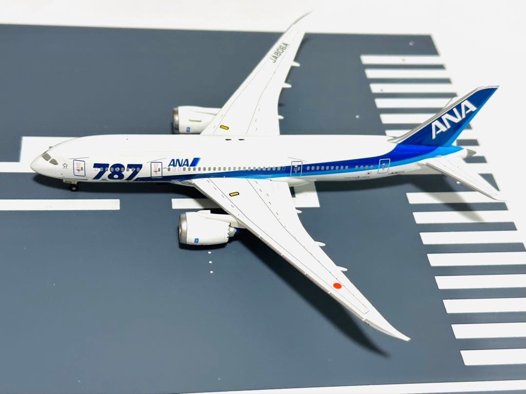 ANA 1/400 Boeing 787-8 全日空商事 NH40068