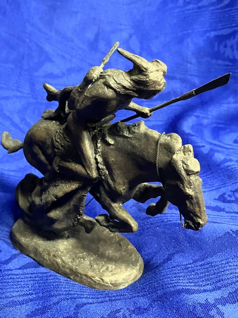 The Cheyenne 騎馬像 フレデリックレミントン