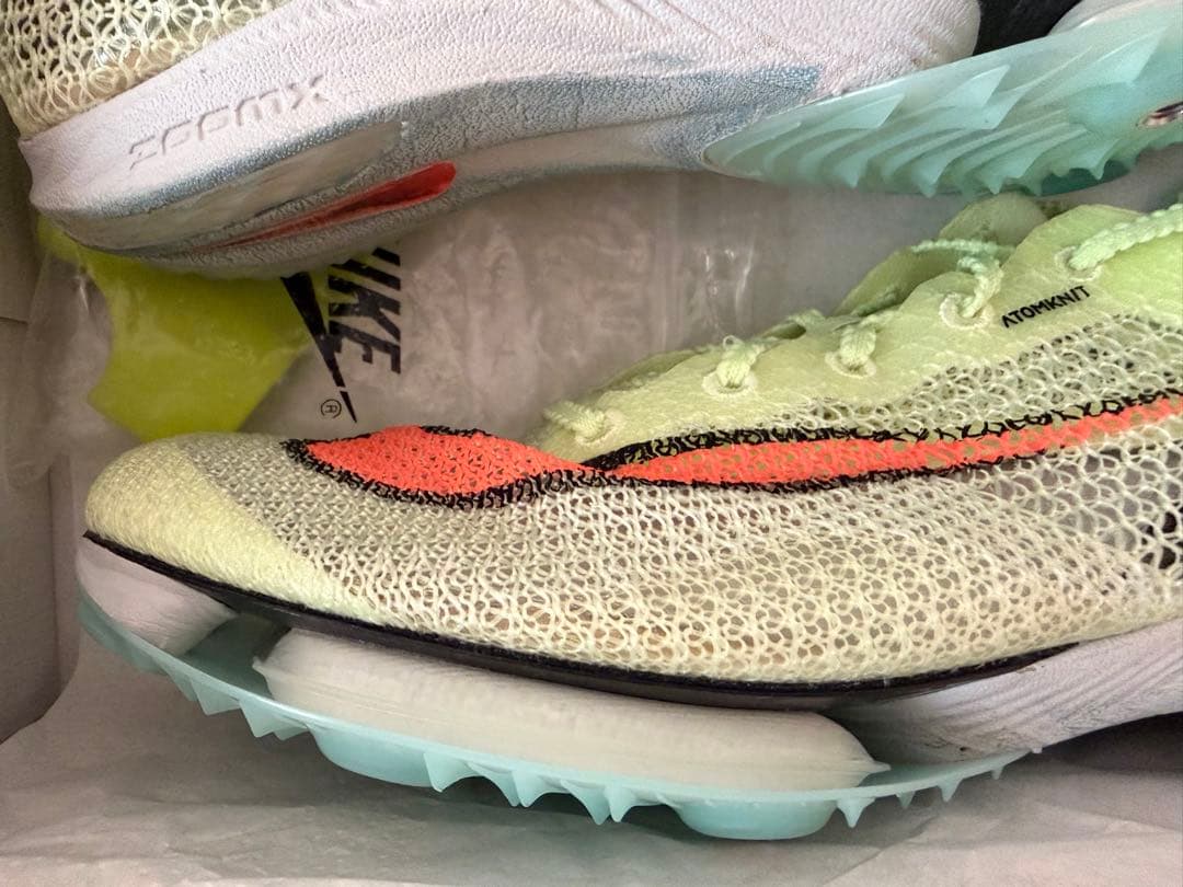 Nike エアズームビクトリー スパイクシューズ イエロー/オレンジ