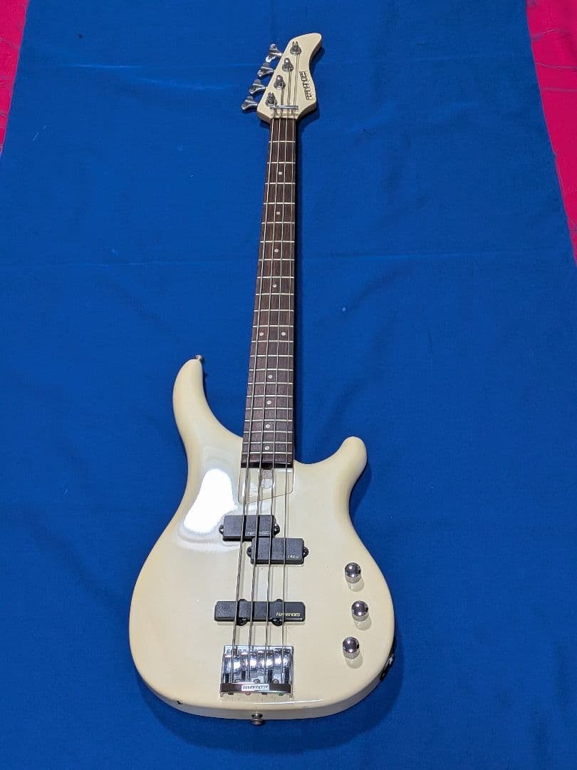 FERNANDES エレキベース 4弦 アイボリー
