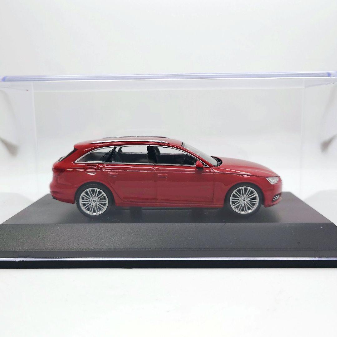 1/43 アウディ アバント（B9系）タンゴレッド アウディディーラー特注品