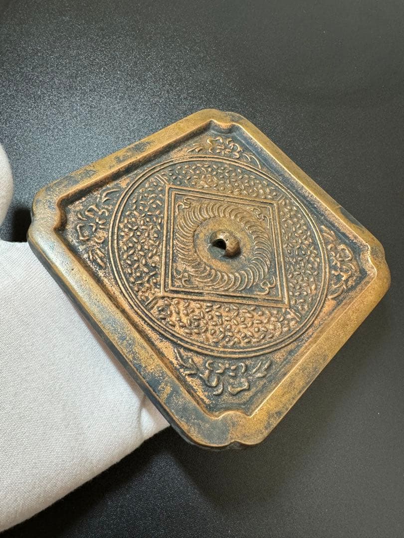 宋時代 四角銅鏡 W銅製の彫刻 中国古美術 極細工 工芸品 美術品置物 古鏡