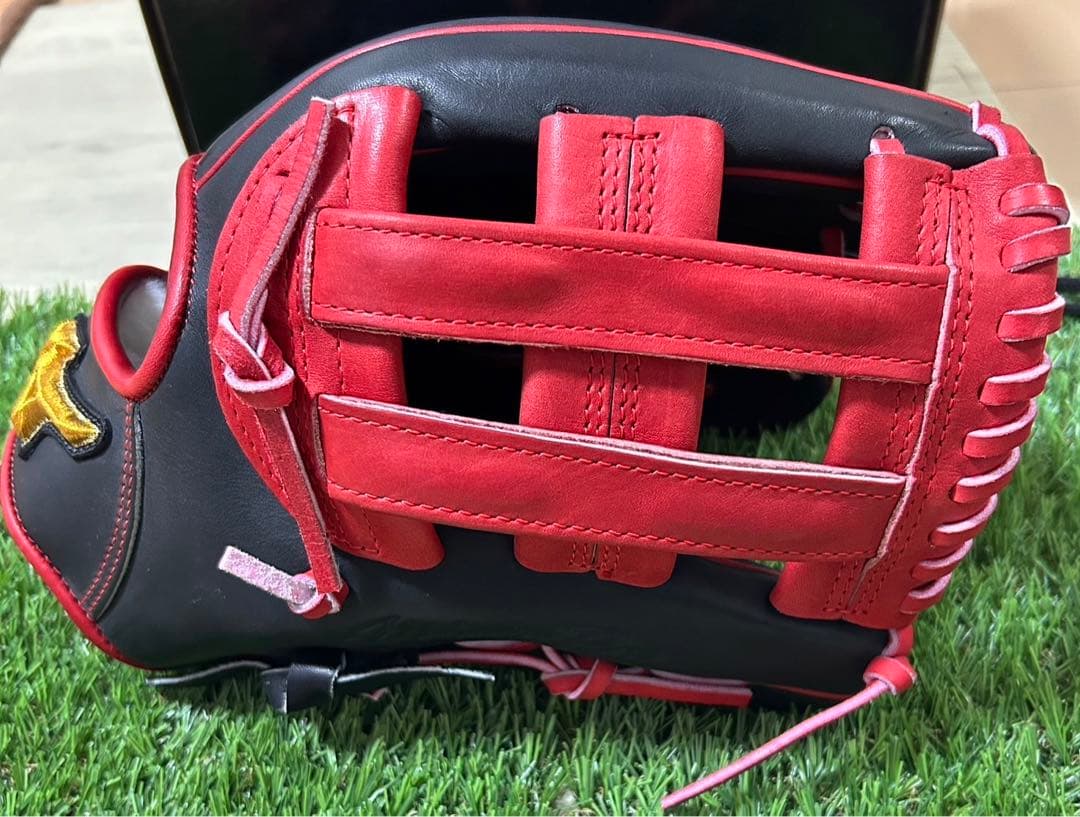 ミズノプロCrafted Edition 軟式用グラブ 内野手用 ライリー型