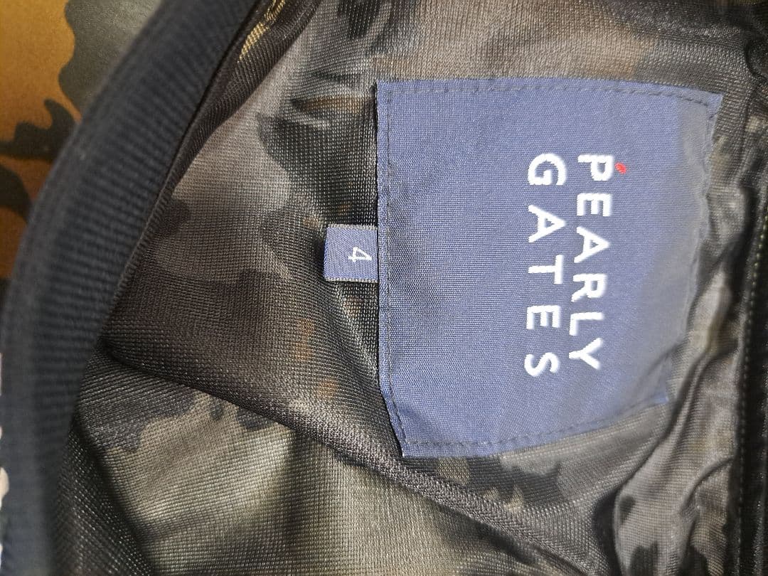 パーリーゲイツ PEARLY GATES サイズ4 (M) 迷彩 ツインスニード
