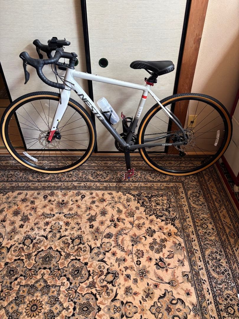 ネスト　ガベル　グラベルロードバイク　新古車同様