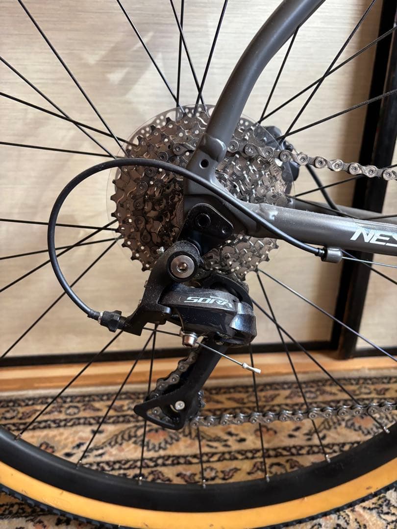 ネスト　ガベル　グラベルロードバイク　新古車同様