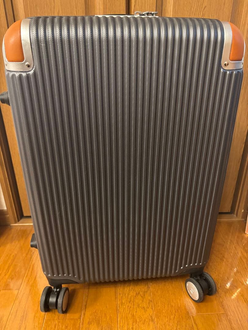 【値下げ】スイスミリタリー スーツケース 38.5L 機内持ち込み ダークグレー