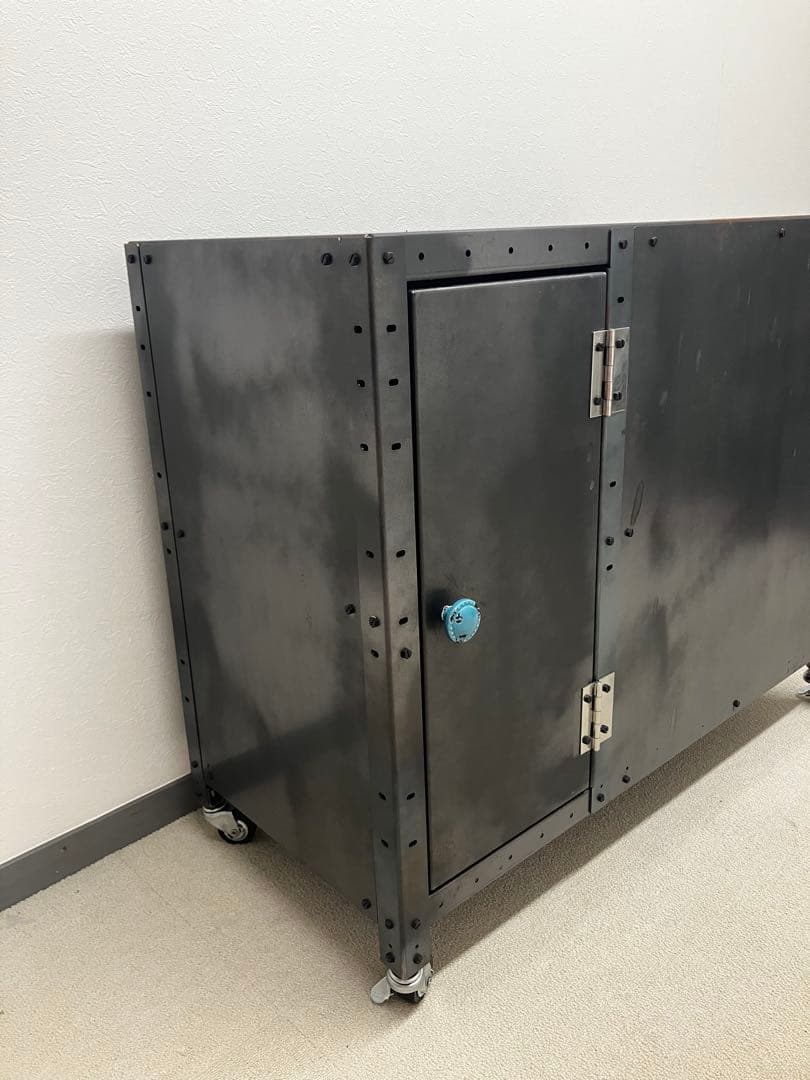 z*i様 MILLS TOKYO スチール製ワゴン｜オーダーメイド品