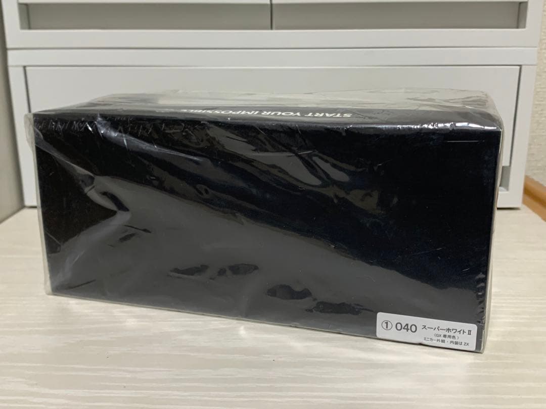 ランドクルーザー250 ミニカー ホワイト