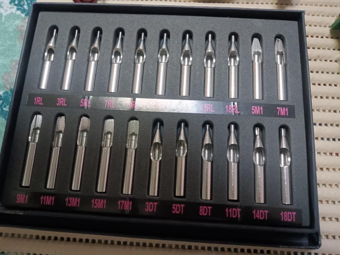 P*L様 刺青 タトゥーマシン セット GB アート ピアス ジャージ 27 L