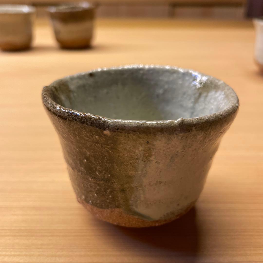 西岡良弘　唐津ぐい呑　５客 小次郎窯　父 西岡小十　共箱あり　朝鮮唐津　班唐津