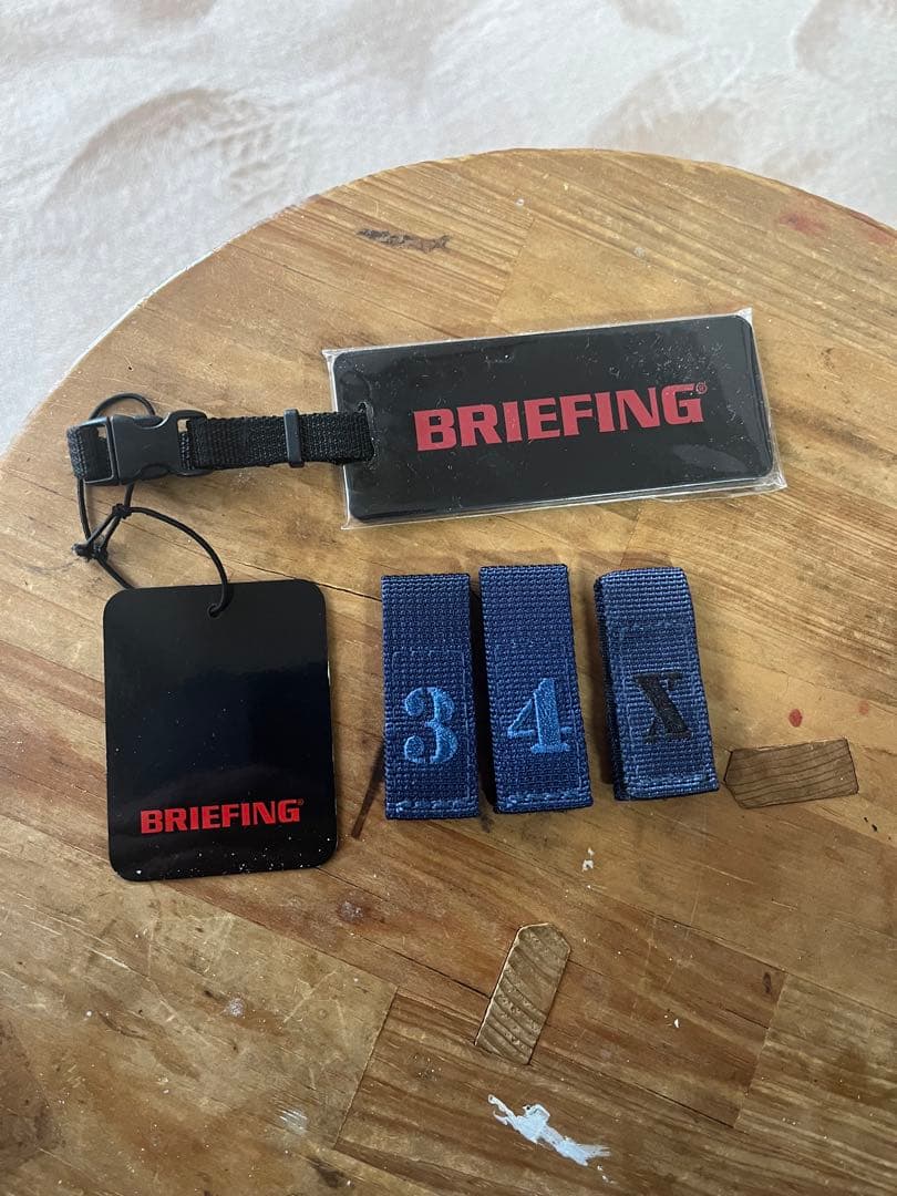 BRIEFING スタンド式ゴルフバッグ ヘッドカバー、ネームプレート付き