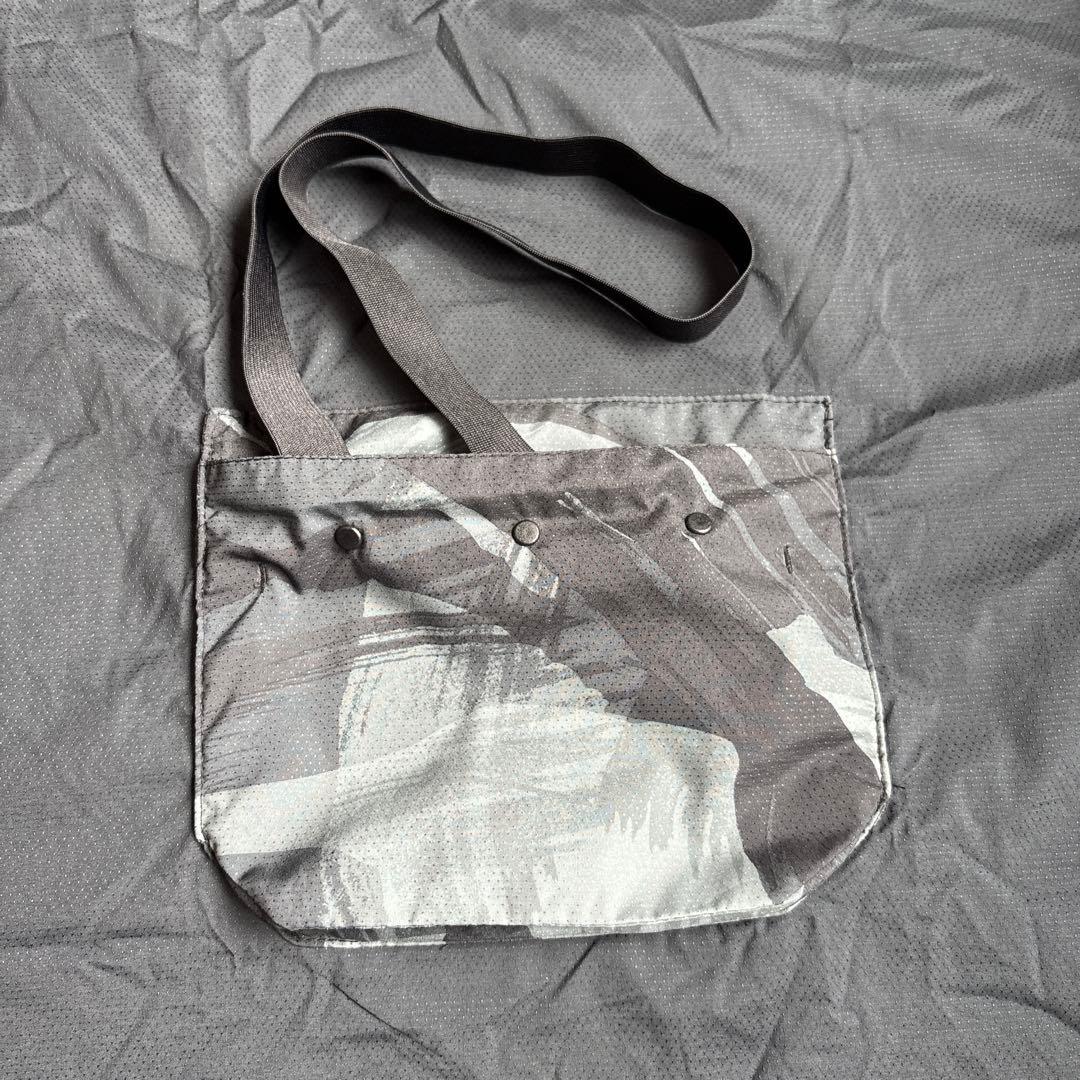 ナイキ レペル ウィンドランナー カモ ランニングジャケット Lサイズ