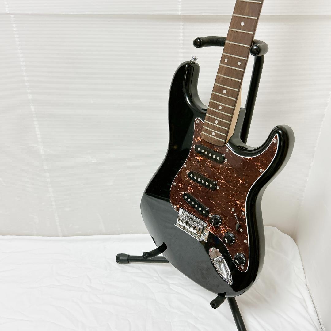 美品 Squier スクワイヤー ストラトキャスター ブラック ストラト 黒