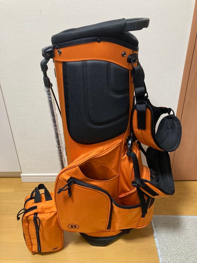 希少セット　BRIEFING キャディバッグ オレンジ　ラウンドポーチセット