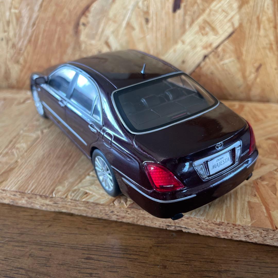 トヨタ非売品　カラーサンプル クラウンマジェスタ　ミニカー