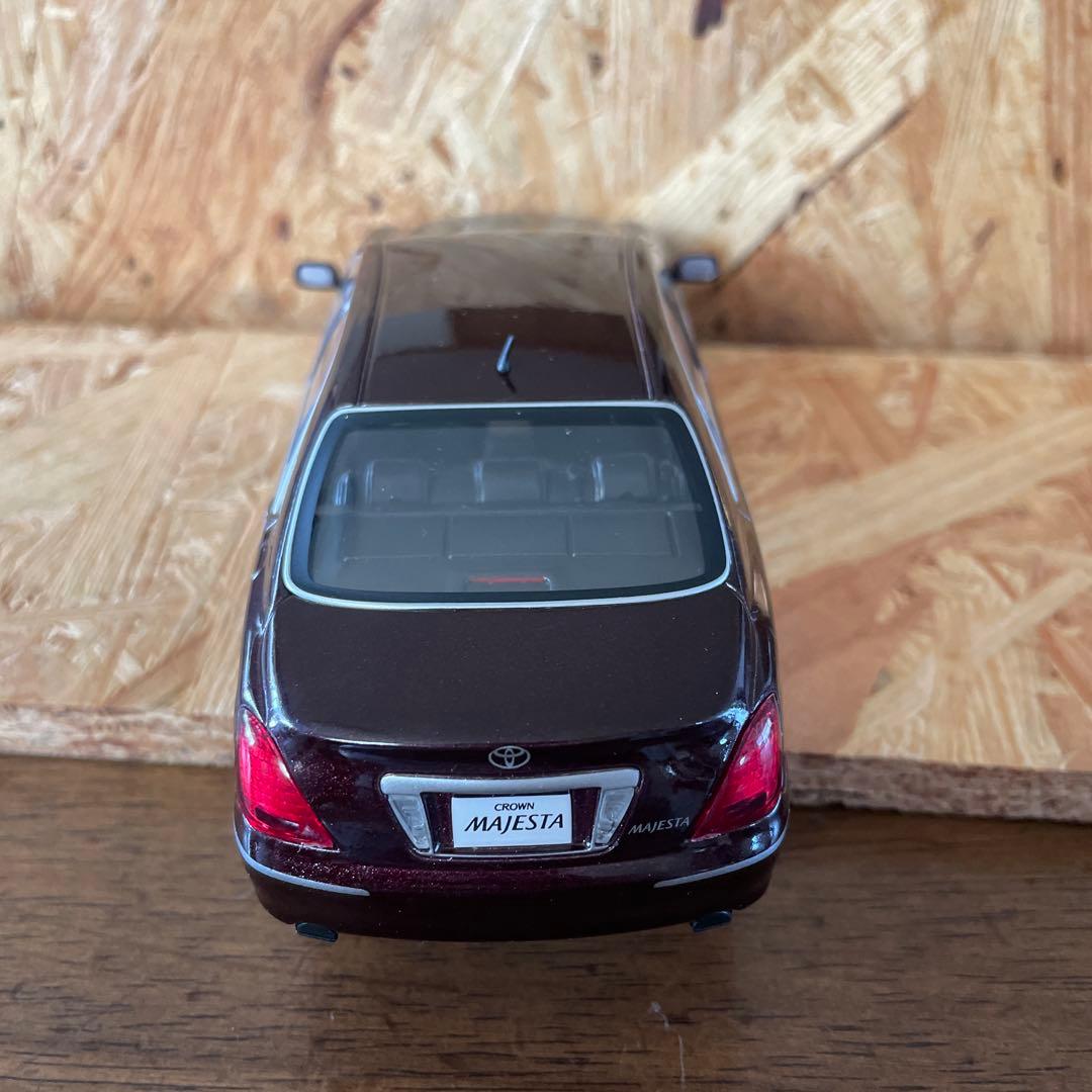 トヨタ非売品　カラーサンプル クラウンマジェスタ　ミニカー