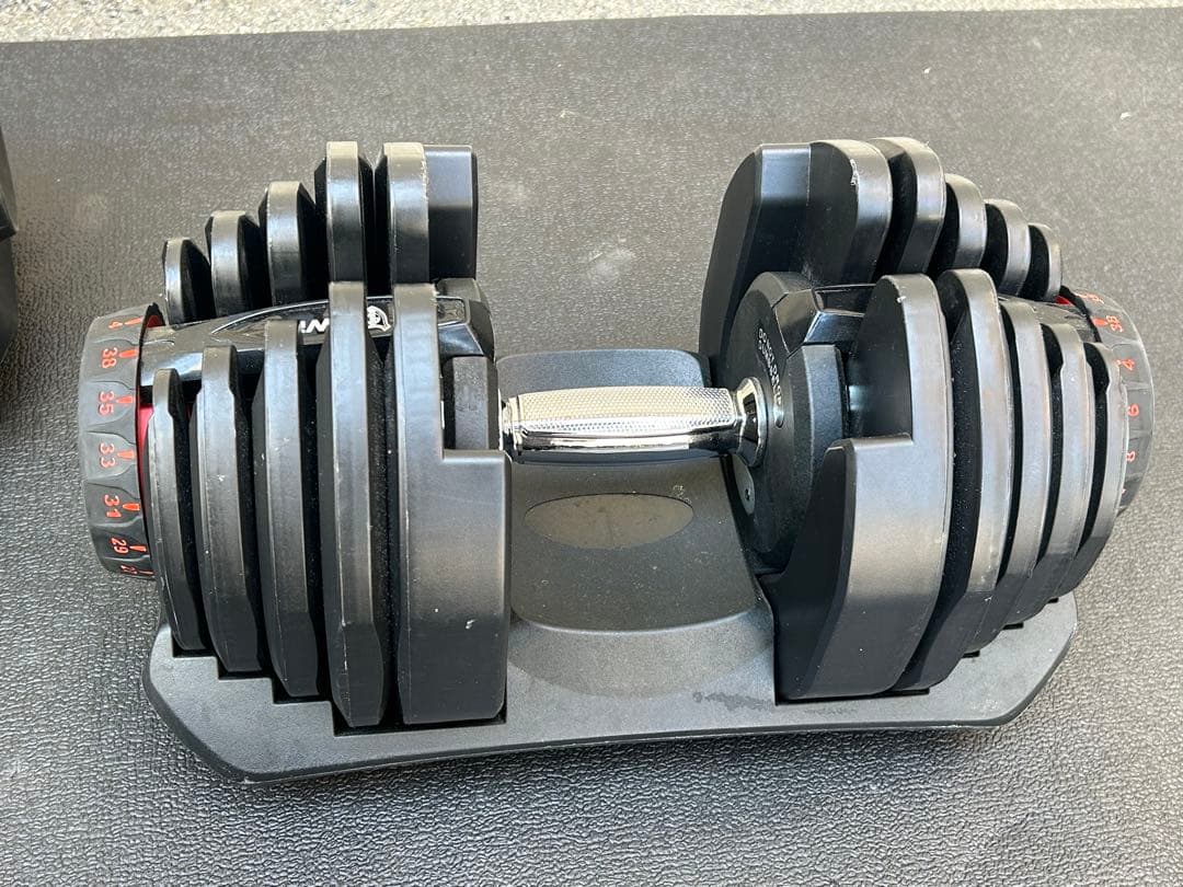可変ダンベル　38キロ　2個セット　4WD