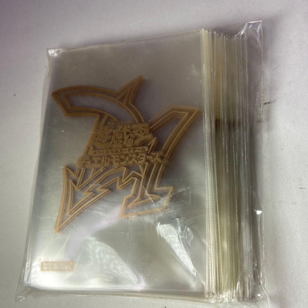 遊戯王　デュエルアカデミア　ゴールドロゴ　プロテクター　スリーブ未開封