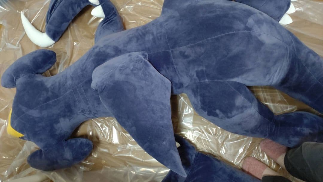 【商品名】大きなガブリアスクッション