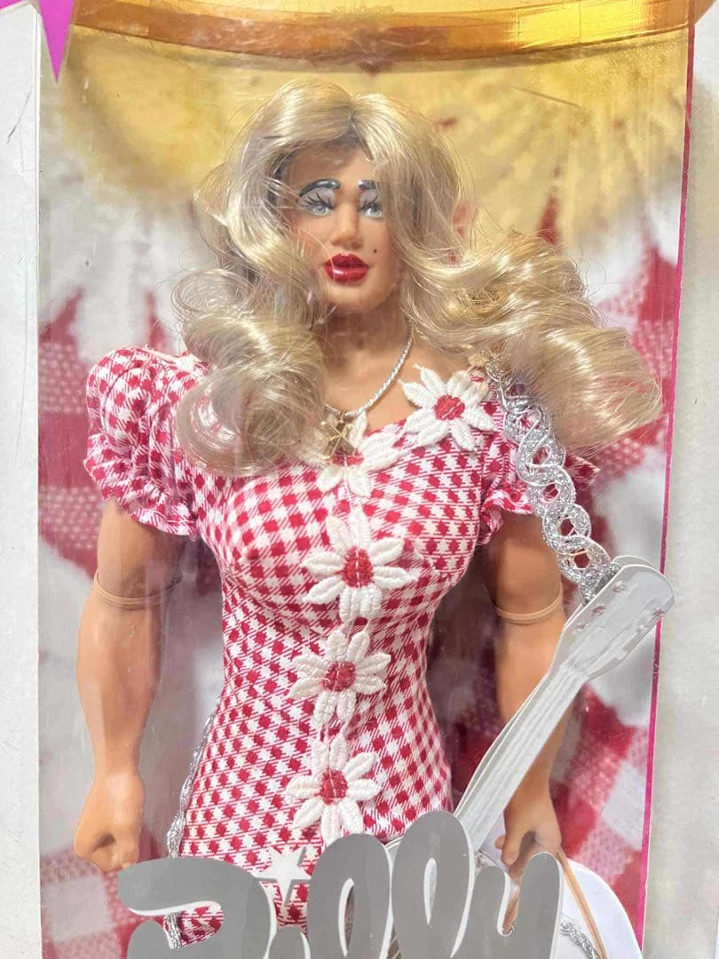 Billy人形 赤いチェック柄