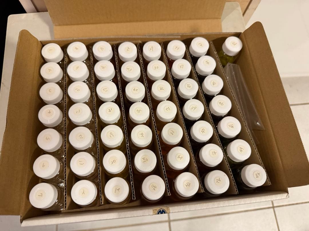 ソムリエ、エキスパート試験　その他のお酒小瓶セット 50本