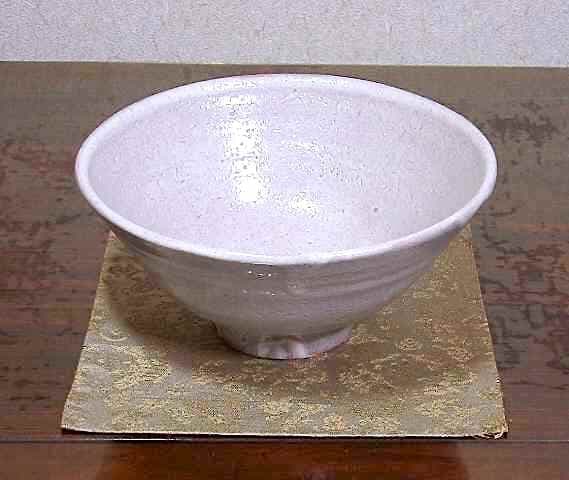 益子焼　吉川心水 作　井戸形　茶碗　無傷　共箱　保証。