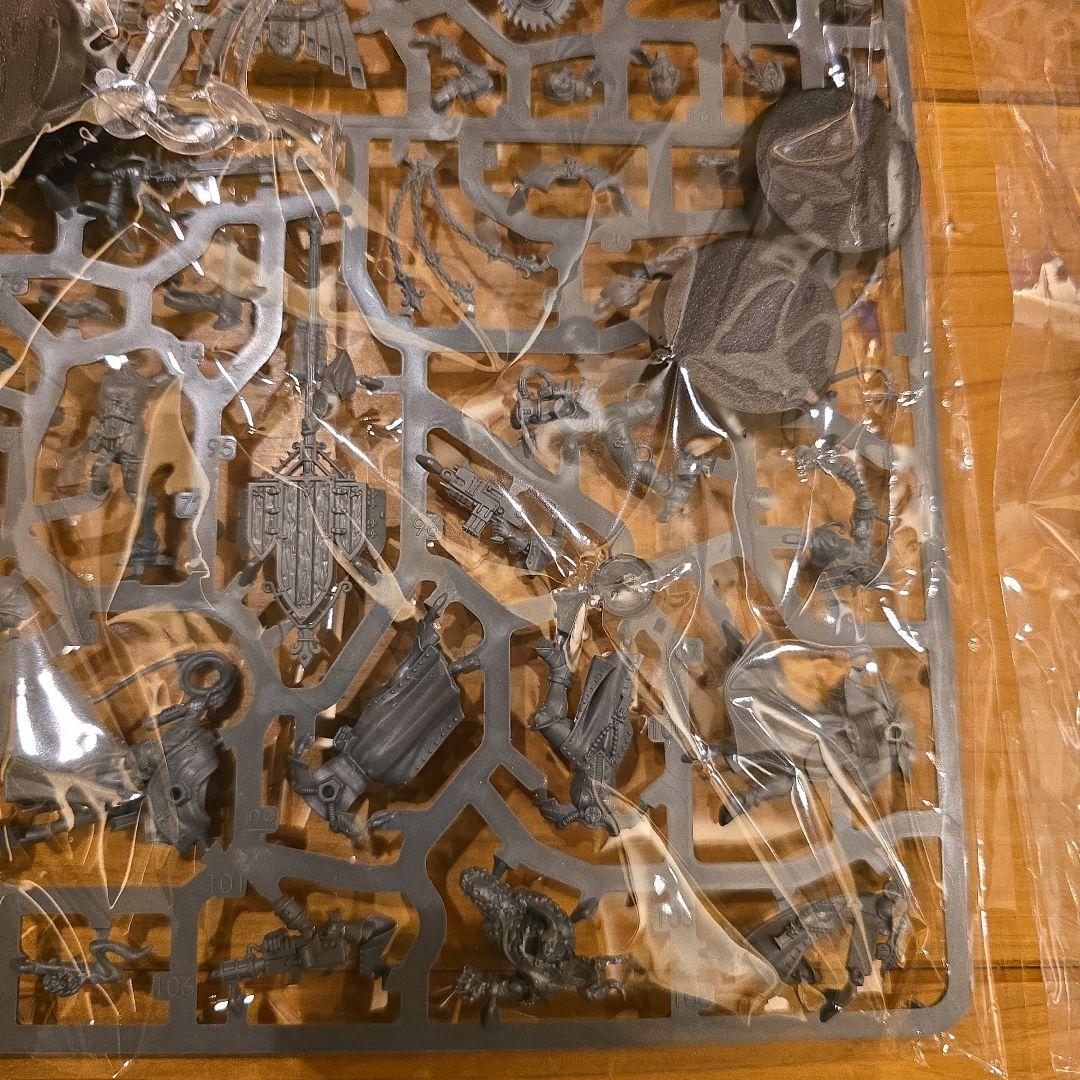 ア*屋様 未組立2セット インペリウム ウォーハンマー 49 54号 アデプタソ