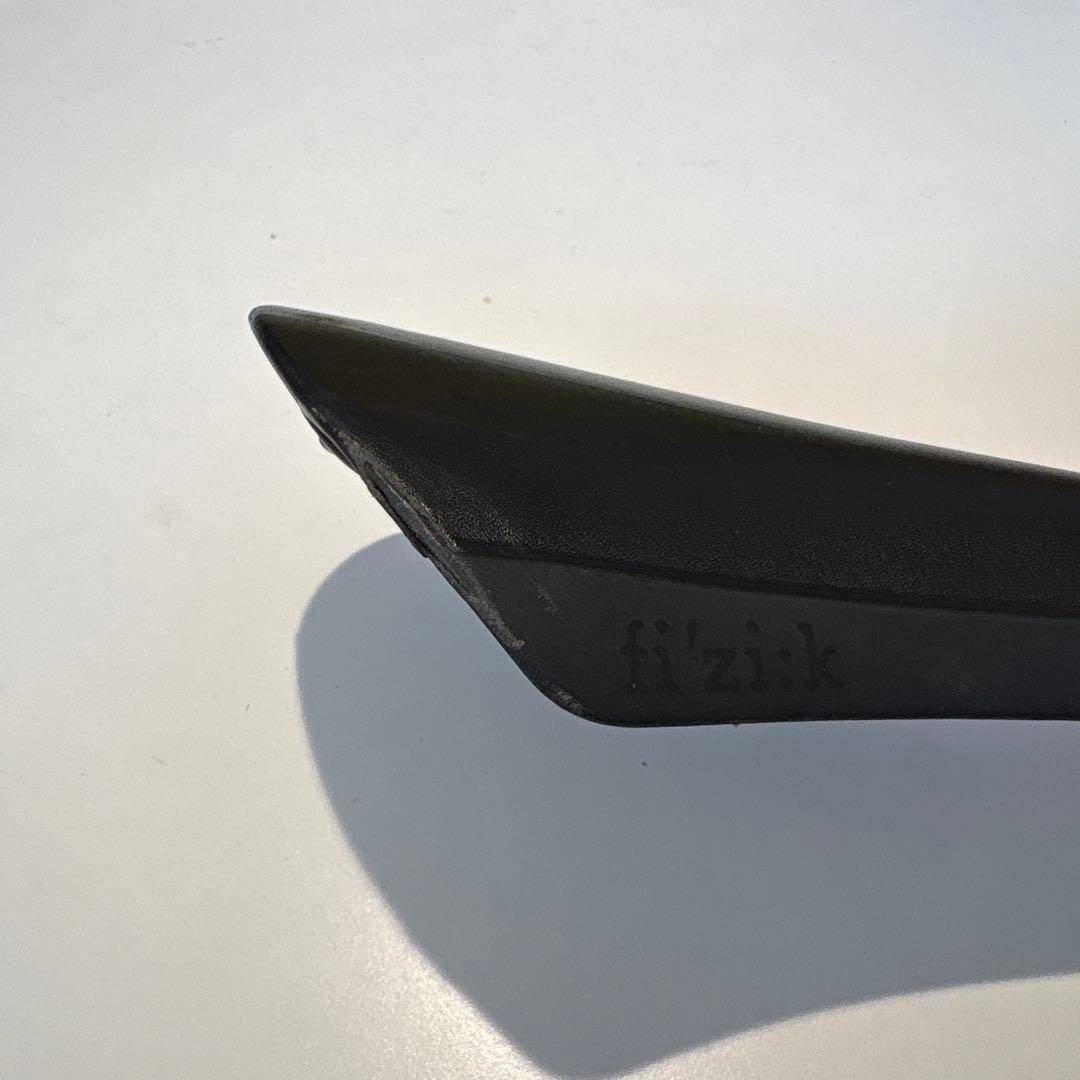 fi'zi:k Volta R1 フィジーク　サドル　カーボン