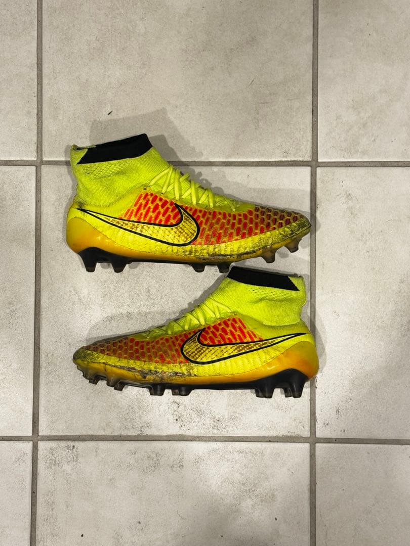 NIKE サッカー　スパイク