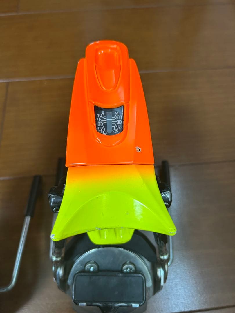 スキー Look Pivot 18