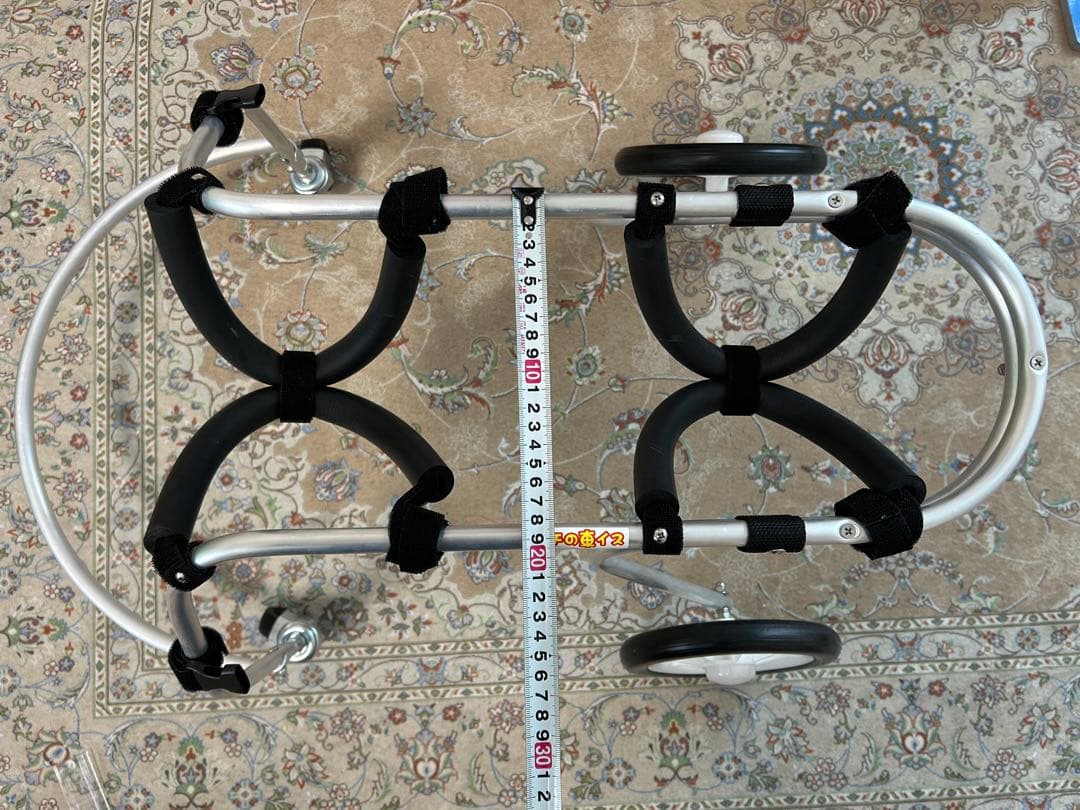 犬用車いす ポチの車いす　ミニチュアシュナウザー使用　介護用歩行器