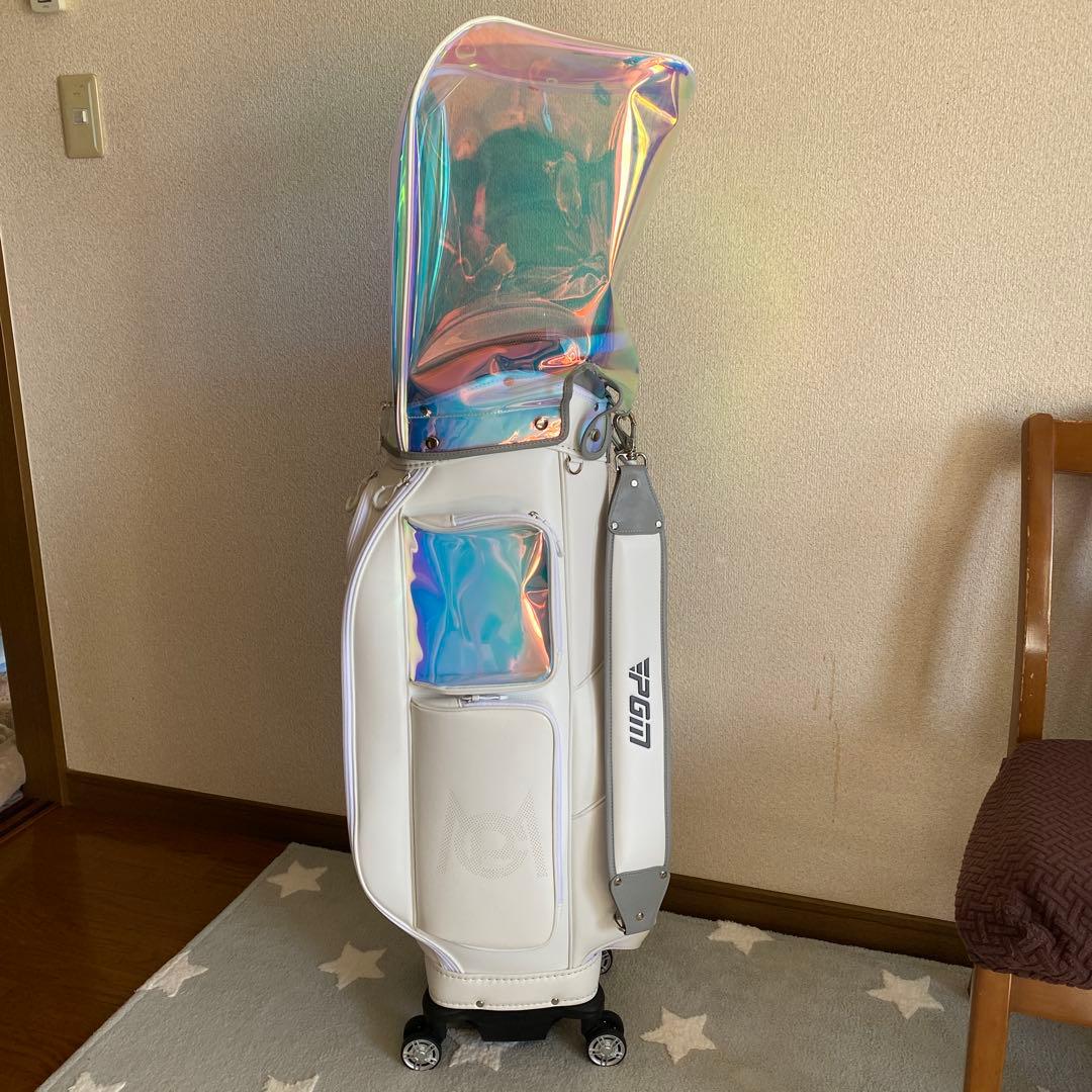 PGMホワイトゴルフバッグ ホイール付き 新品、お値段に下げします。