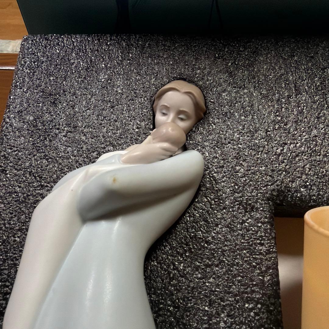 最終値下げ！LLADRÓ 母と子の像 ポーセリン製