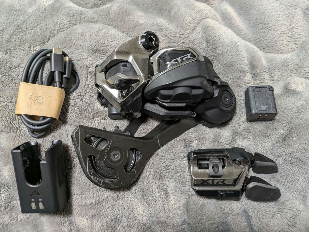 【期間限定値下げ】シマノM9200XTR ワイヤレスDi2コンポ一式