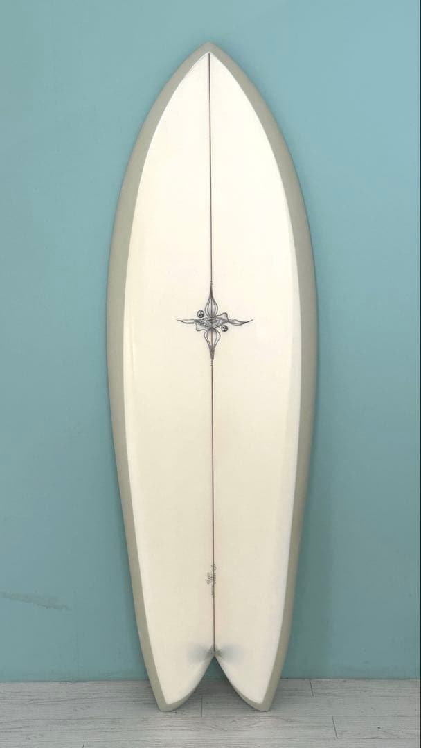 ライアンバーチSQUIT FISH5.7 RYAN BURCH ツインフィン