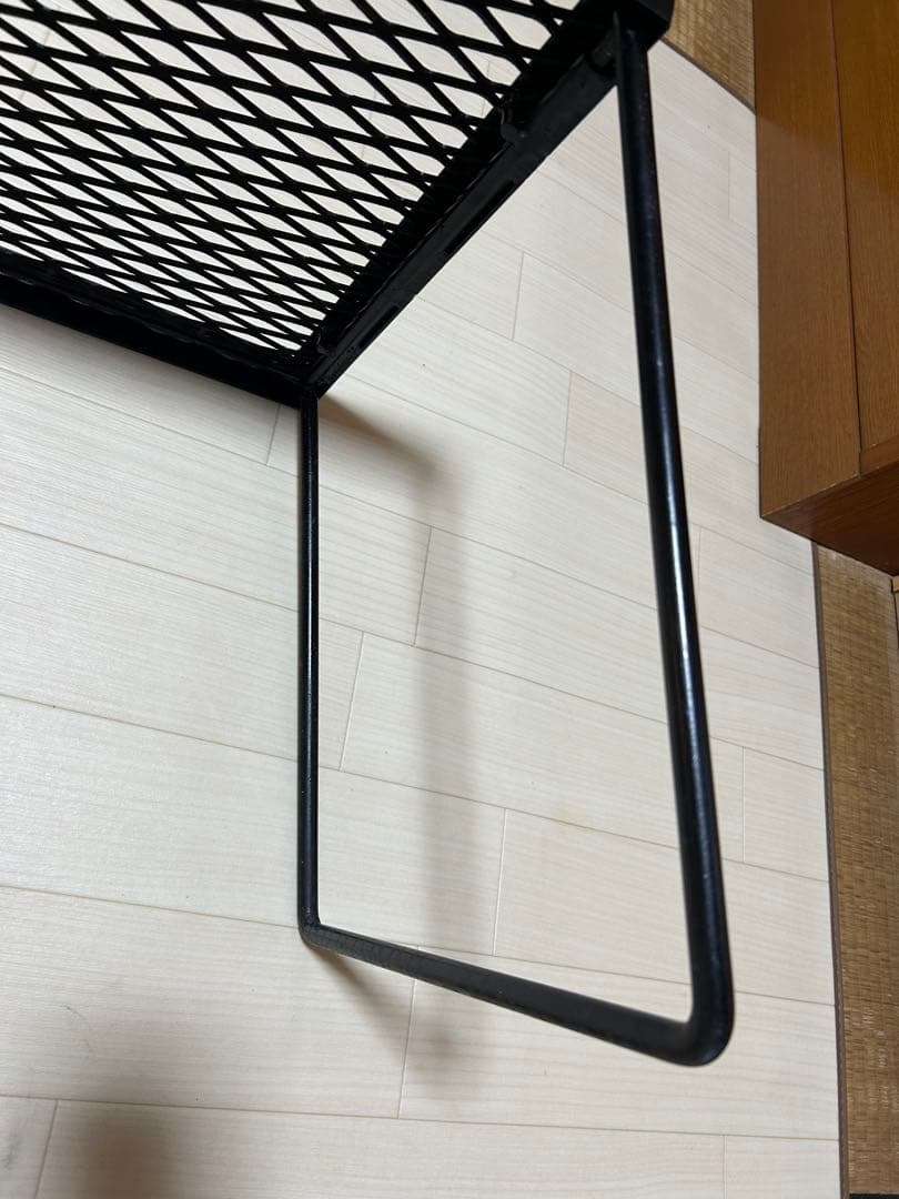 サンゾー工務店より大き目無骨アイアンテーブル