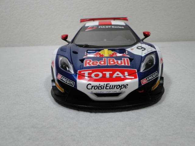 オートアート　1/18　マクラーレン12C-GT3　FIA-GT　アンテナ欠品