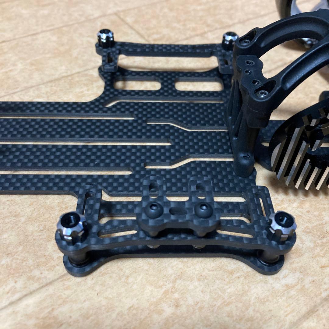 ヨコモシャーシ　未使用品