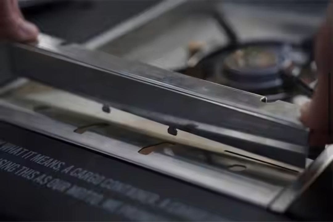 フラットバーナー専用鉄板 極厚 グリル Peak 収納袋付き