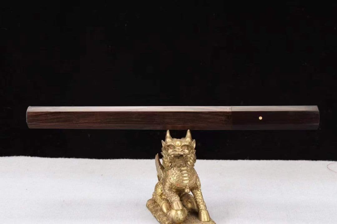 【六角唐刀】古兵器 武具　刀装具　日本刀　模造刀 居合刀  短刀