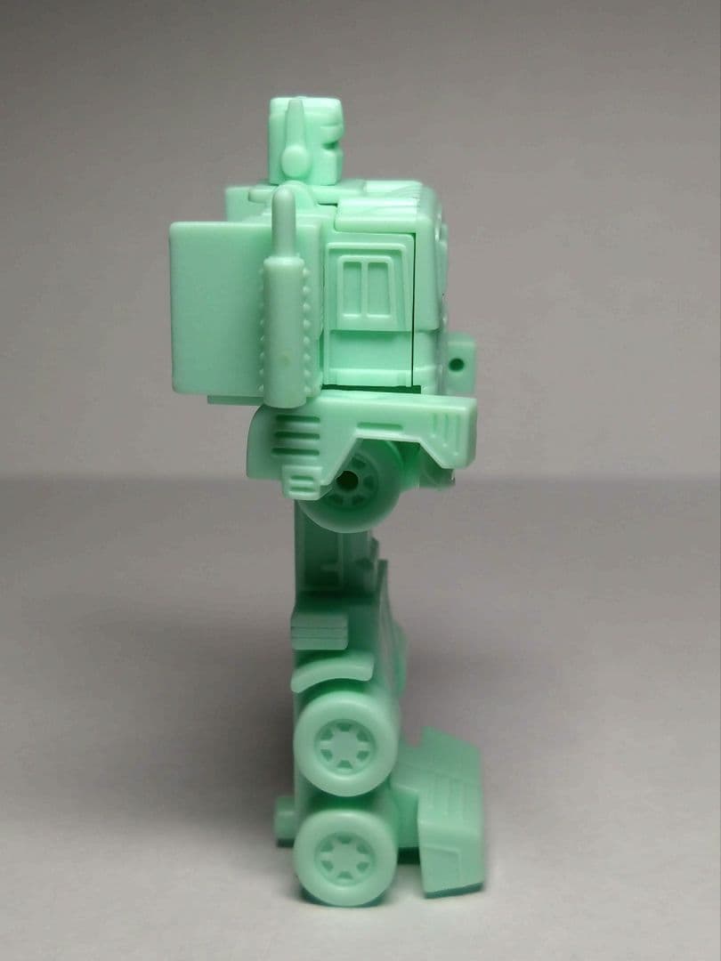 トランスフォーマー　コンボイ　食玩　カバヤ