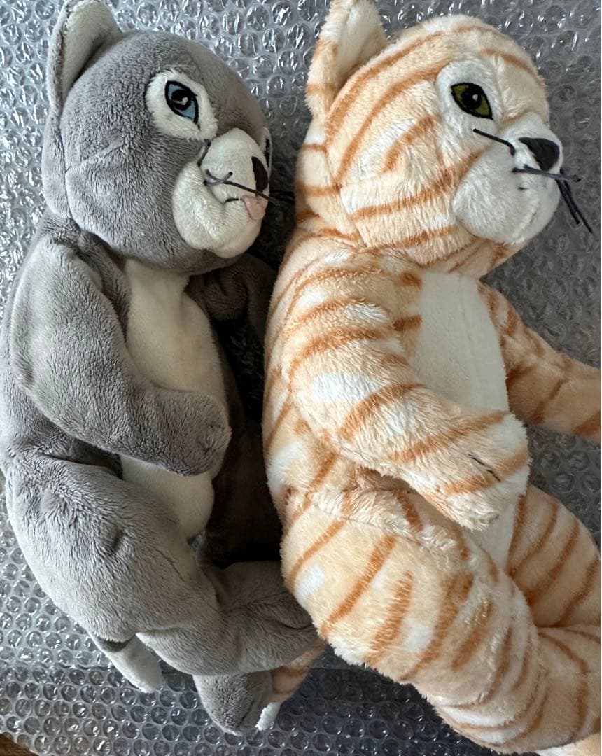 ヒグチユウコ　IKEA　廃盤レア猫のぬいぐるみ　せかいいちのねこモデル２匹セット