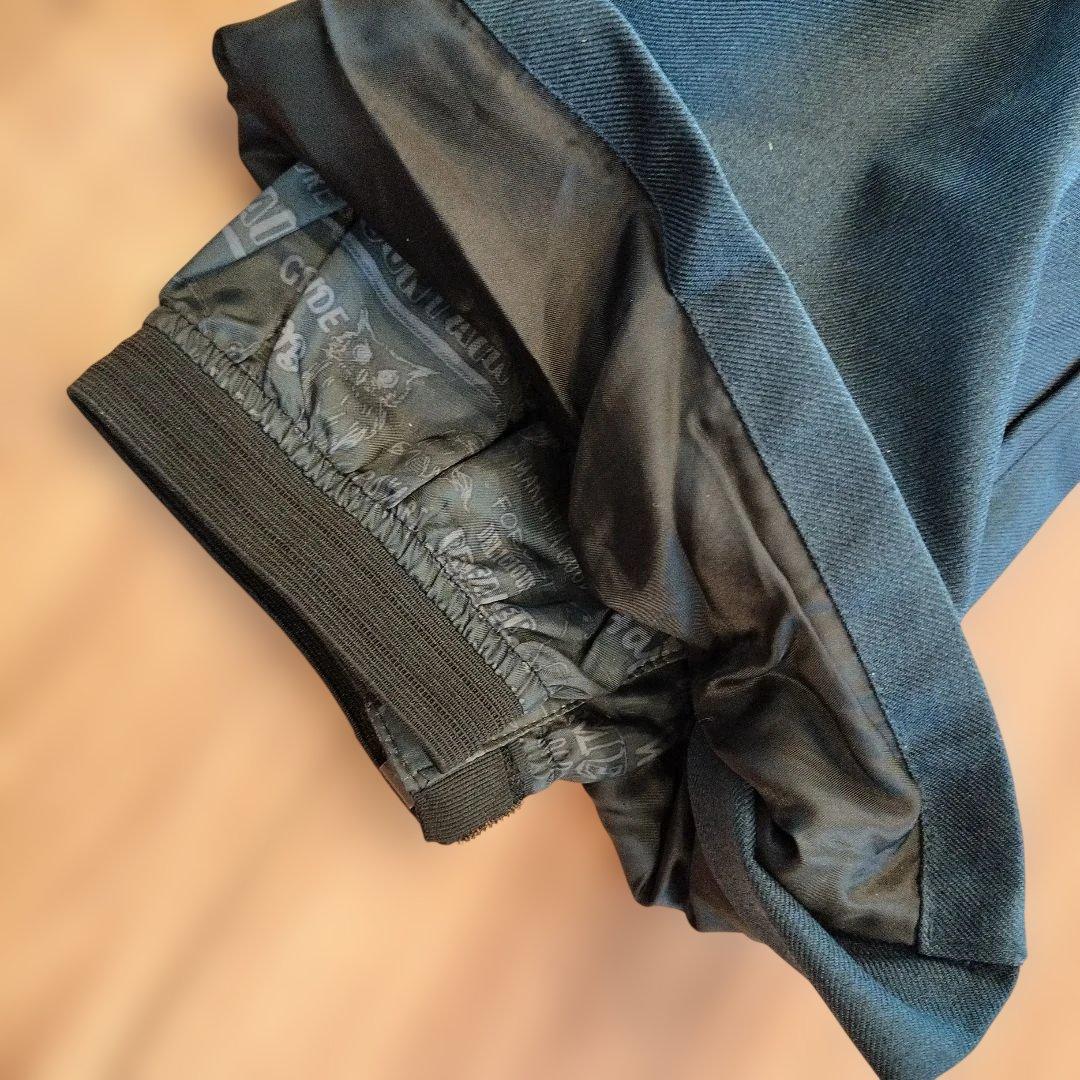 スノーボードウェアセット（ジャケット・パンツ）