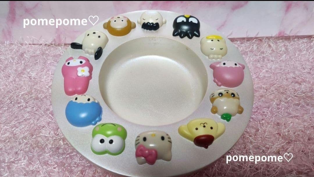 サンリオ キャラクター大集合♡置時計♡ハローキティ＆１１キャラクター♡【新品♪】