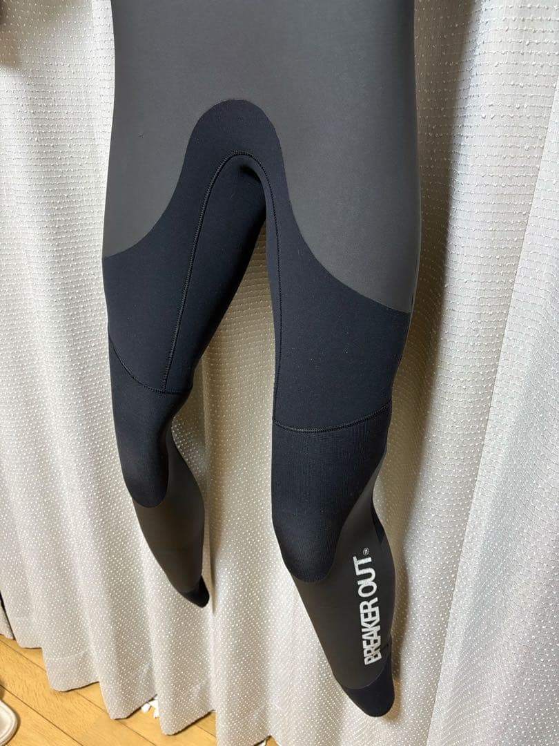 BREAKEROUT(ブレーカーアウト)5×3mm セミドライ メンズ MLB