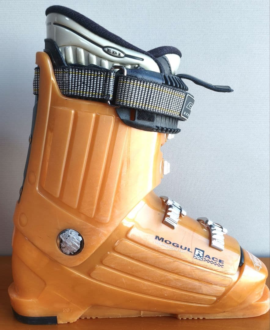 GENゲンファクトリーBUMPS9 25.0-25.5cm