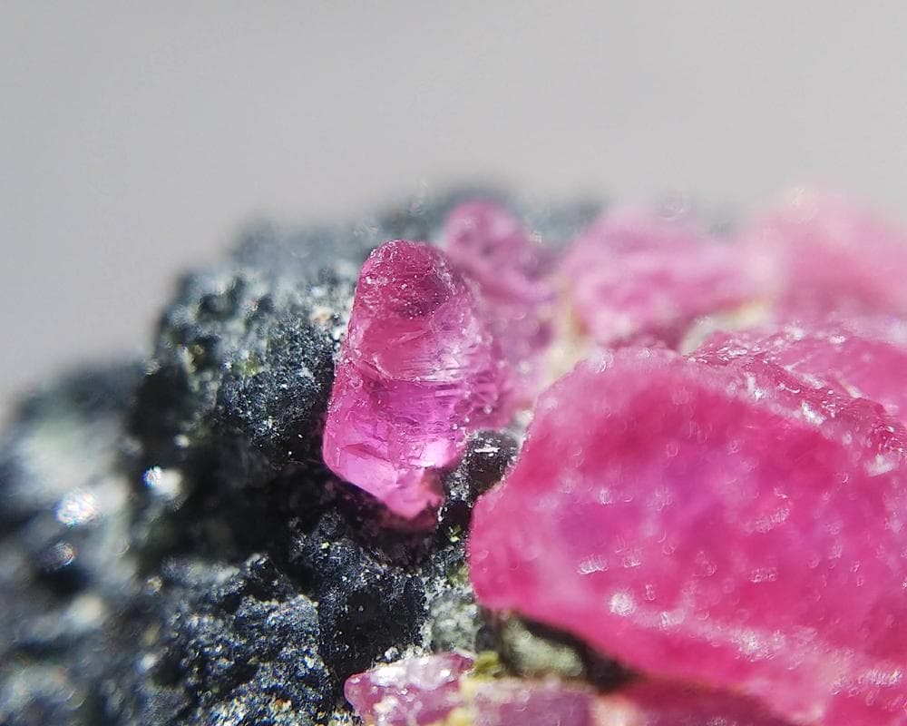 383 ルビー / ピンクサファイア ウィンザー産