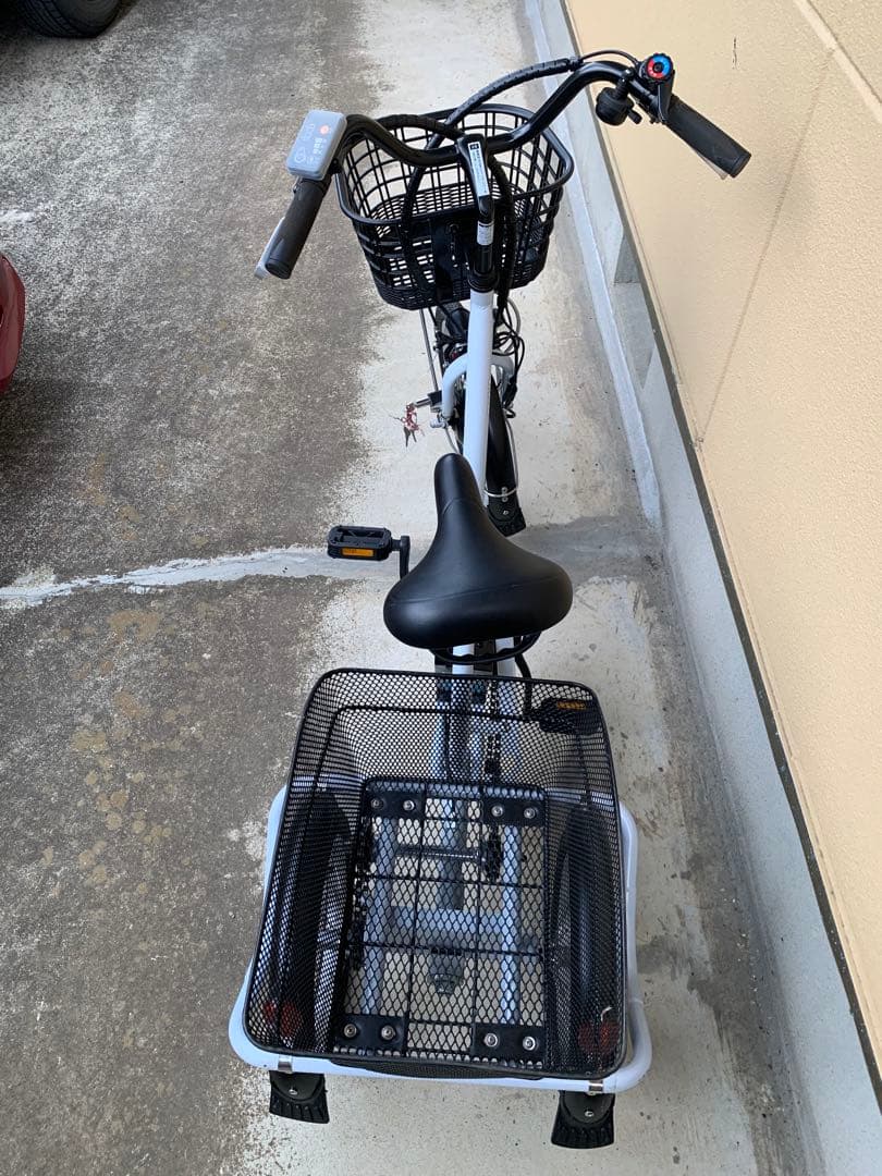 電動アシスト三輪自転車